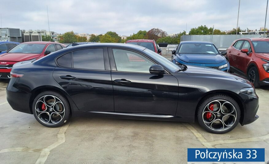 Alfa Romeo Giulia Giulia Veloce  2.0 GME 280 KM AT8 AWD MY24|Pak. Techno, Sound Theatre