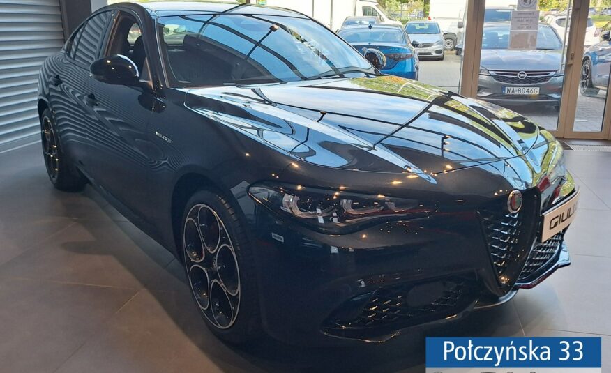 Alfa Romeo Giulia Giulia Veloce  2.0 GME 280 KM AT8 AWD MY24|Volcano Black|Pakiet Techno