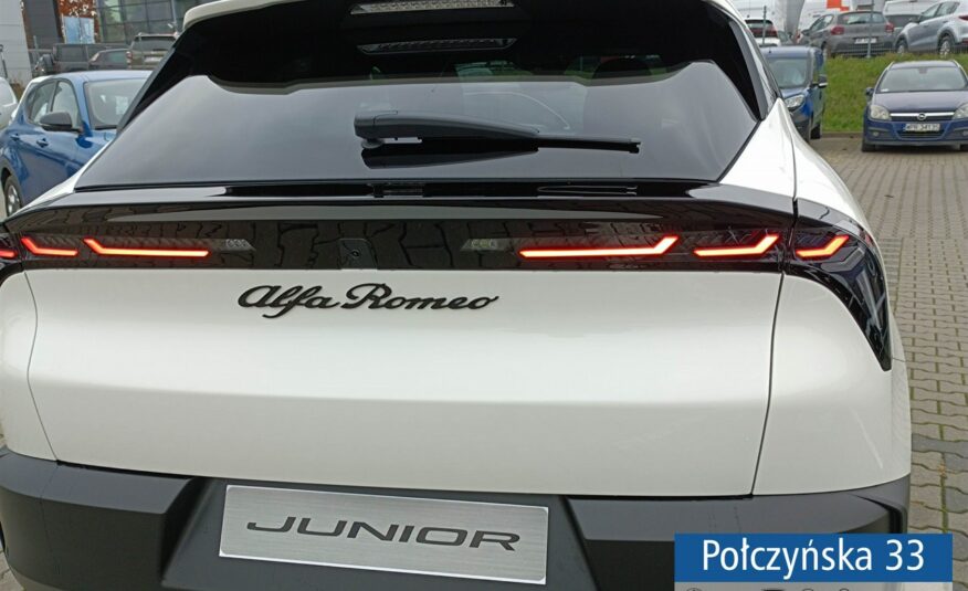 Alfa Romeo Junior Junior Ibrida Speciale 1.2 136 KM MHEV DCT6 | Pakiet Techno Lite |