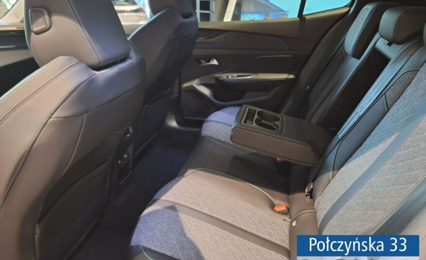 Peugeot 408 Hybrid 136 KM S&S Allure eDCS6|Pak. Bezpieczeństwo, Łączność, Zimowy