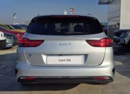 Kia Nowy Ceed 1.5 T-GDI 140KM 7DCT | Wersja M+SMART| srebrny Sparkling Silver | MY25