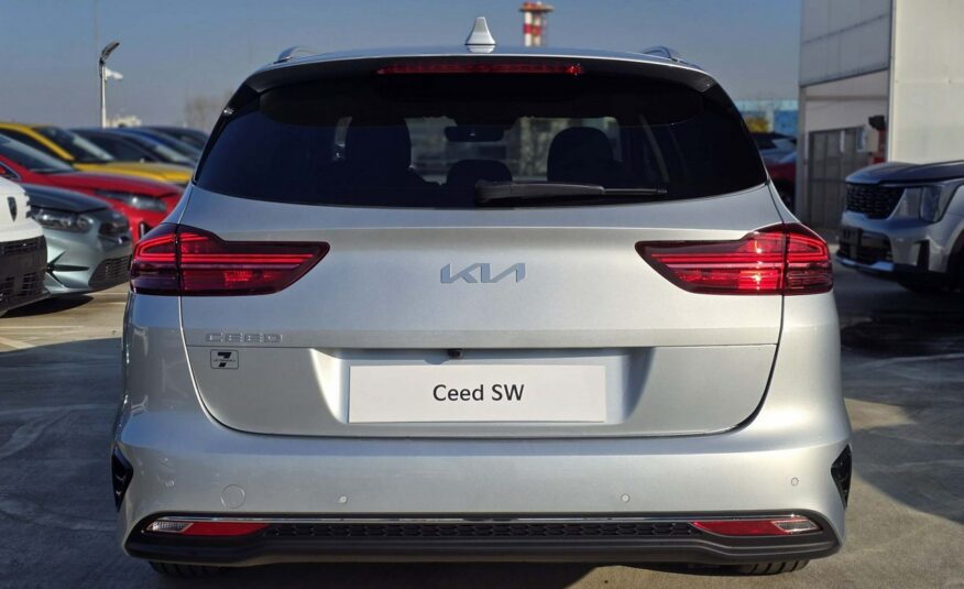 Kia Nowy Ceed 1.5 T-GDI 140KM 7DCT | Wersja M+SMART| srebrny Sparkling Silver | MY25