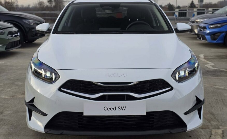 Kia Nowy Ceed 1.5 T-GDI 140KM 7DCT | Wersja M+SMART| biały Cassa White | MY25