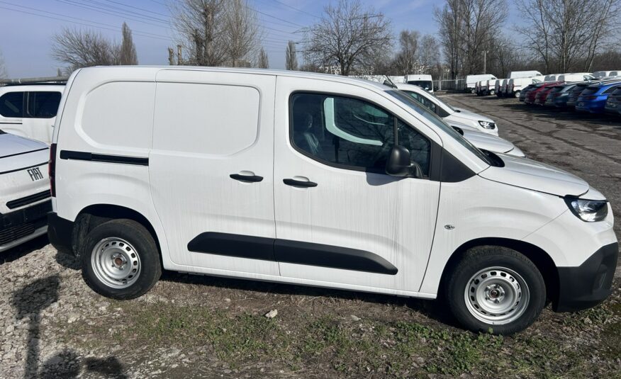 Fiat Doblo DOBLO Furgon L1H1  1.2 benzyna 110 KM,